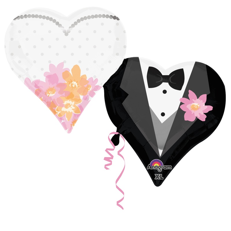 Heart balloon Dreamlike bride and groom