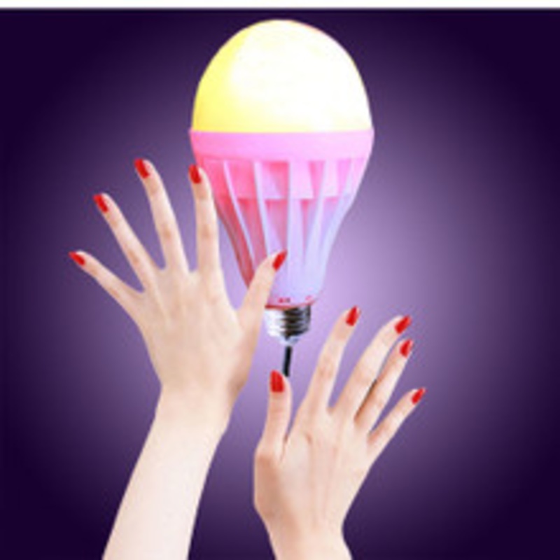 Color-Changing LED Light Bulb – Escape Room Prop