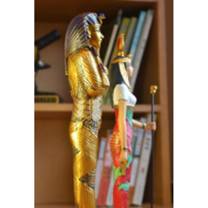 Rotate Cleopatra and the Pharaoh Statue Escape Room Prop